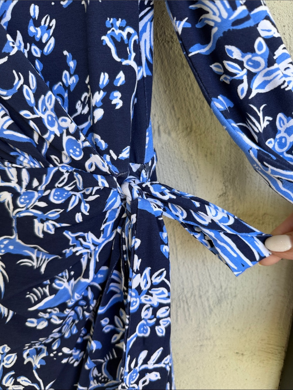 NWT Lilly Pulitzer Jemma Sleeved Romper Low Tide Navy Tall Tales Size 6 - Picture 10 of 12